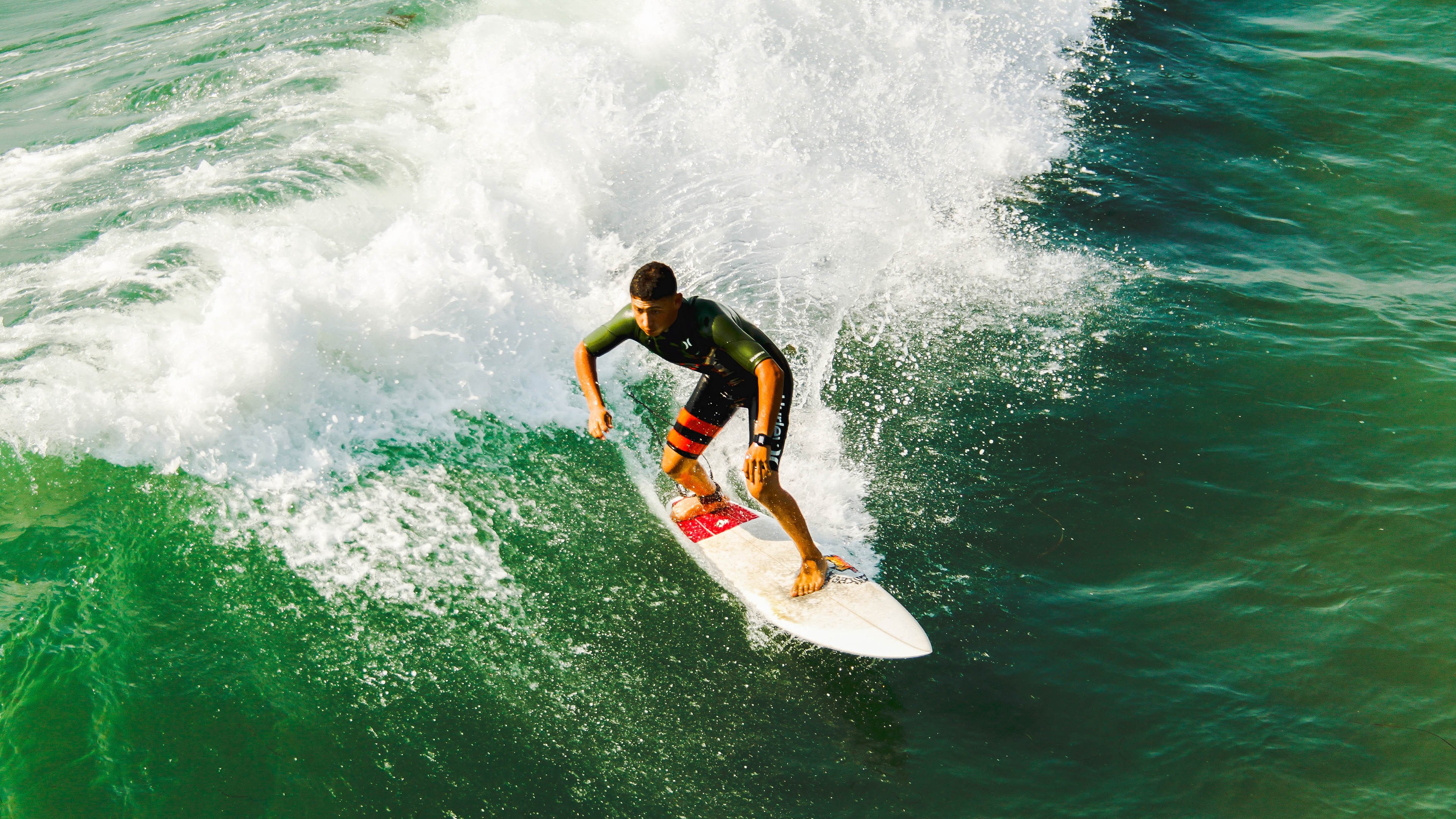 “亚戈·卡尔曼的全能表现，推动阿根廷美洲狮队创造更多辉煌”